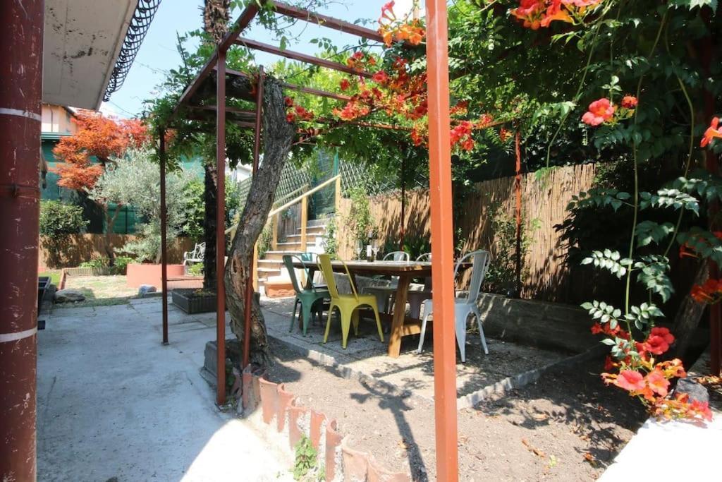 Cozy Modern Apt W Free Parking Bbq & Fully Equipped Como Exterior foto